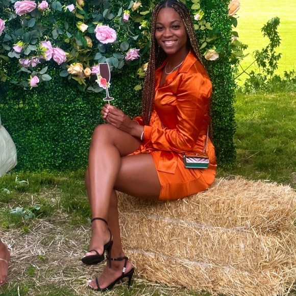 Meet your Posher, Jordyn - Picture 3 of 3